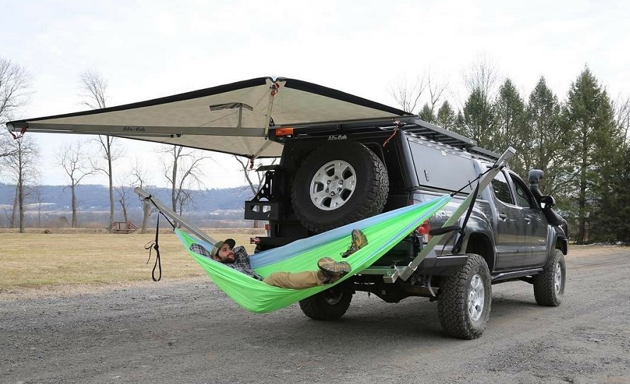 Hammock stand designed for a vehicle