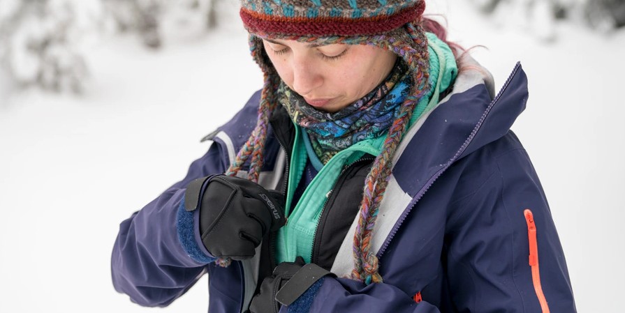 How to dress for winter camping: 6 Useful Tips & Basic Rules