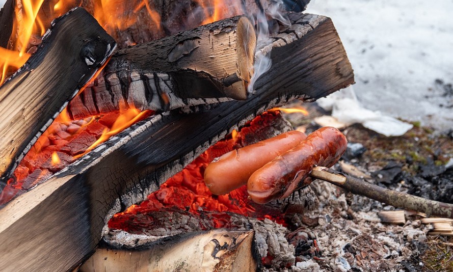 Fast food products for winter camping